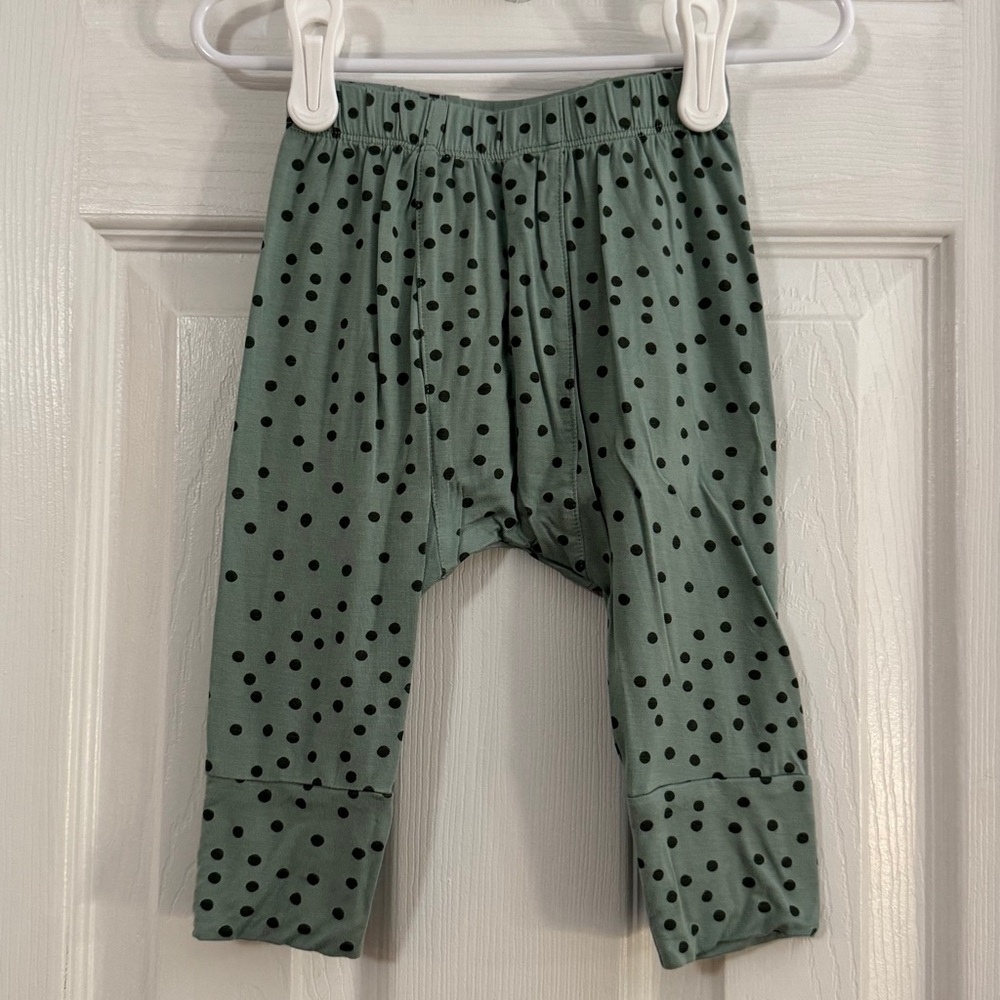kate quinn sage green leggings with black polka dots